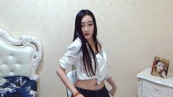 国产美女揉胸诱惑视频,引发网友热议